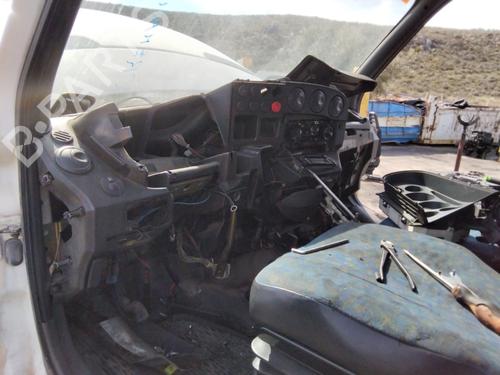 Left front indicator IVECO DAILY III Van 35 S 15 V, 35 C 15 V (A6HCV3B2, A6HBV4B2, A6HC41B2,... | BP32444397C32 - Image 8