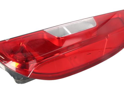 Used Right taillight Right taillight FIAT DOBLO Platform/Chassis (263_) 1.3 D Multijet (263HXU1A, 263YXU1A, 263HYB1A, 263YYB1A) (95 hp) 33172768 33172768