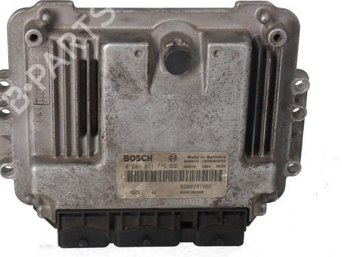 engine-control-unit-ecu-renault-scenic-ii-jm01_-2003-2004-2005-2006-2007-2008-2009-2010-36166456 main image