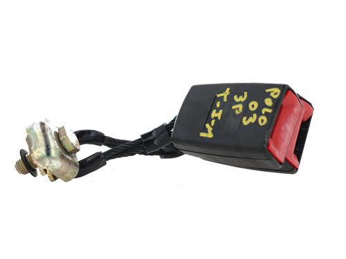 Used Seat buckle VW POLO CLASSIC (86C, 80) [1985-1994]  30810294