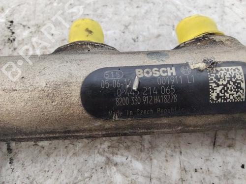 Used Injection rail RENAULT SCÉNIC II (JM0/1_) [2003-2010]  27980373