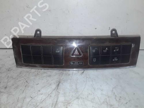 Used Switch MERCEDES-BENZ C-CLASS (W203) [2000-2007]  8573126