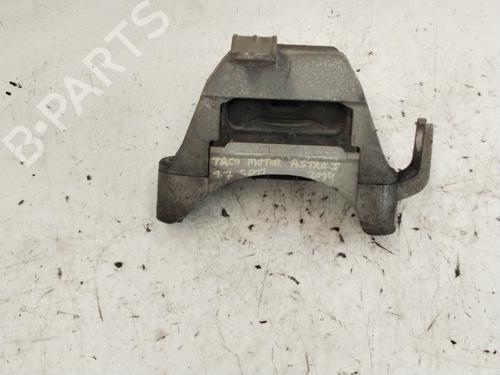 Used Engine mount OPEL ASTRA J (P10) [2009-2016]  25467624