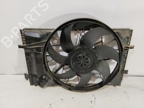 Used Radiator fan Radiator fan MERCEDES-BENZ CLK Convertible (A209) CLK 320 CDI (209.420) (224 hp) 36106916 36106916
