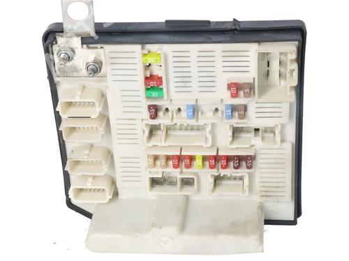 Used Fuse box RENAULT MEGANE II (BM0/1_, CM0/1_) 1.5 dCi (BM1F, CM1F) (86 hp) 33175679