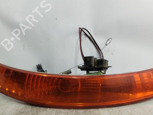 Used Right front indicator RENAULT TRAFIC II Platform/Chassis (EL) 1.9 dCi 100 (EL0C) (101 hp) 26013892