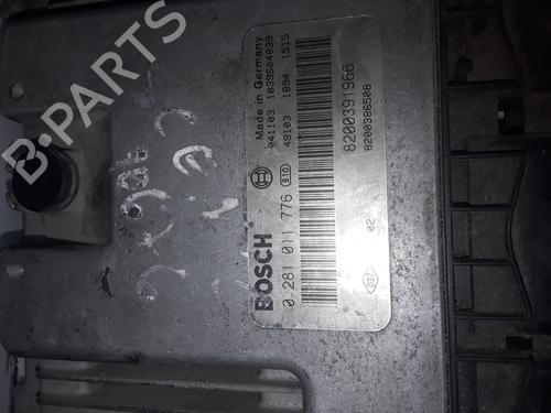 Used Engine control unit (ECU) RENAULT MEGANE II Saloon (LM0/1_) [2003-2025]  8910577