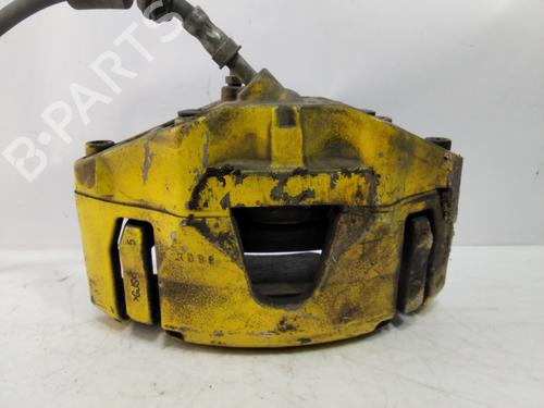 Używane Zacisk hamulca przedniego prawego VOLVO V40 Hatchback (525) D3 (150 hp) 29962779