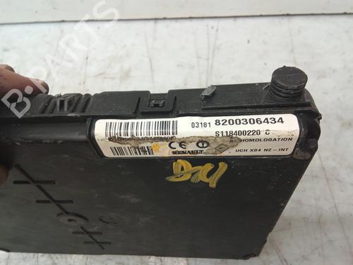 Fuse box RENAULT SCÉNIC II (JM0/1_) 1.5 dCi (JM16) | BP8580225E1 