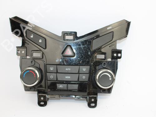 Used Climate control CHEVROLET CRUZE (J300) [2009-2025]  10247476