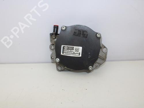 Used Vacuum pump SKODA OCTAVIA II Combi (1Z5) 1.6 TDI (105 hp) 13393385