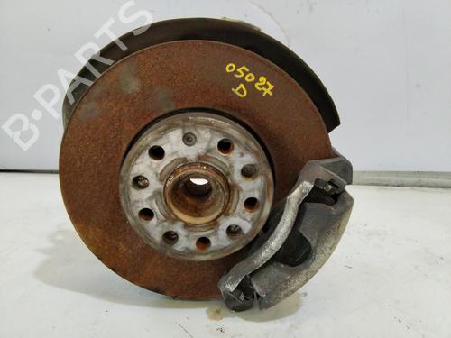Used Right front steering knuckle VW GOLF SPORTSVAN VII (AM1, AN1) [2014-2020]  19920152