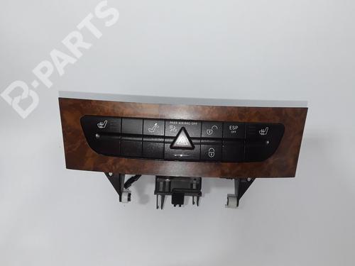 Used Switch Switch MERCEDES-BENZ E-CLASS (W211) E 200 CDI (211.004) (122 hp) 10983961 10983961
