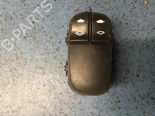 Used Left front window switch FORD FOCUS II (DA_, HCP, DP) [2004-2013]  8547879