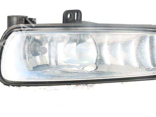 Used Left front fog light FORD FOCUS III [2010-2020]  32335937