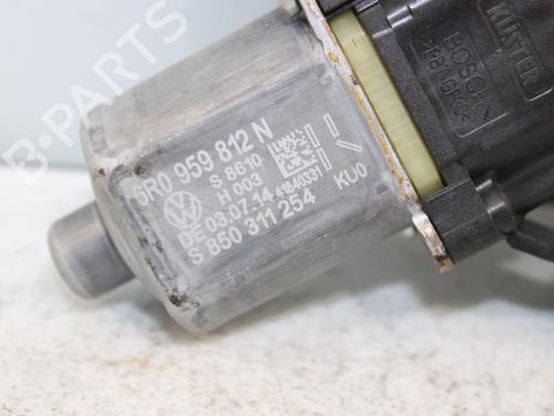 Right rear window motor VW POLO (9N_, 9A_)  | BP18303288E22 