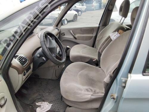 Fuse box CITROËN XSARA PICASSO (N68) 1.6 HDi | BP29933844E1