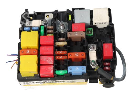 Used Fuse box Fuse box 31939750 31939750