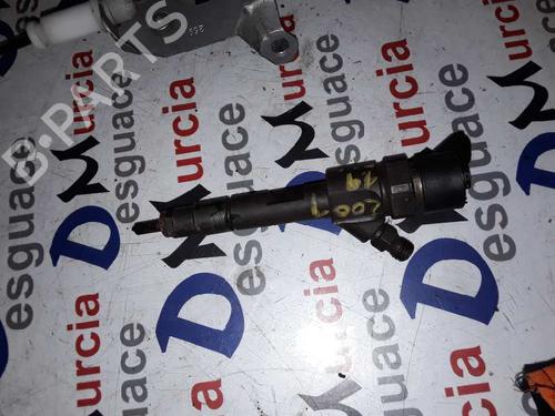 Inyector OPEL VIVARO A Bus (X83) [2001-2015]  10247401
