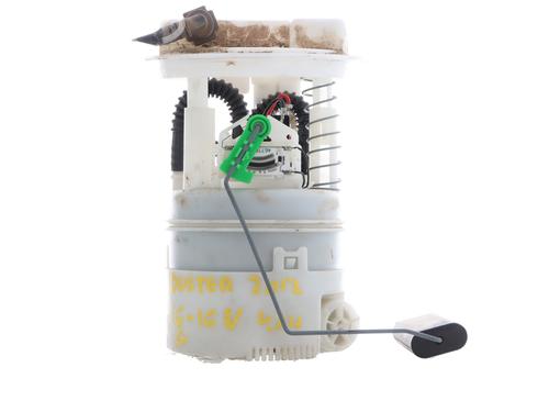 Bränslepump Bränslepump DACIA DUSTER (HS_) 1.5 dCi (HSAJ) (90 hp) 33885632 33885632