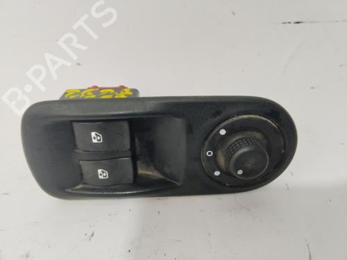 Used Left front window switch NISSAN INTERSTAR Bus (X70) [2002-2025]  21142866