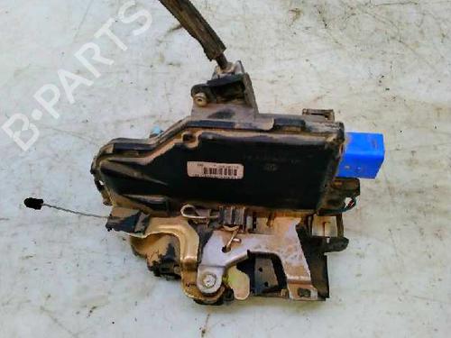 Used Rear right lock VW TOUAREG (7LA, 7L6, 7L7) 5.0 V10 TDI (313 hp) 8573990