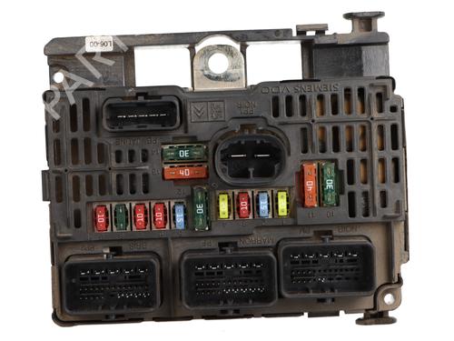 Used Fuse box Fuse box CITROËN C4 I (LC_) [2004-2014] 34718331 34718331