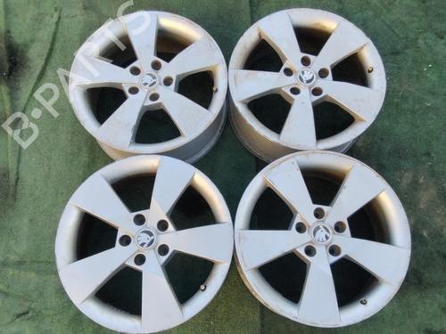 Used Rim Rim SKODA OCTAVIA III Combi (5E5, 5E6) 1.8 TSI (180 hp) 36070962 36070962