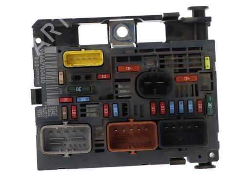 Used Fuse box Fuse box PEUGEOT PARTNER Box Body/MPV 1.6 HDi (109 hp) 33936003 33936003