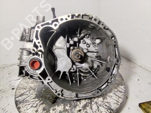 gearbox-renault-scenic-ii-jm01_-2003-2004-2005-2006-2007-2008-2009-2010-31670620 main image