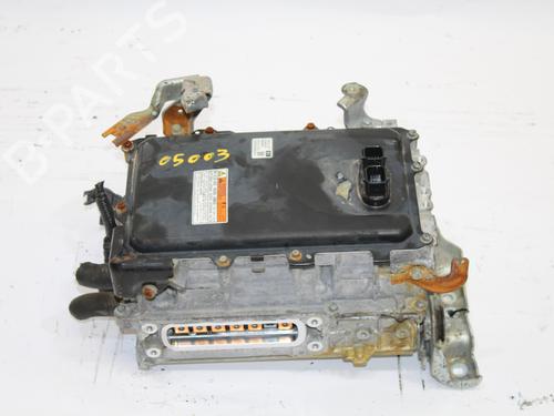 Used Electronic module TOYOTA COROLLA Saloon (_E21_) 1.6 VVTi (ZRE210) (122 hp) 13716702