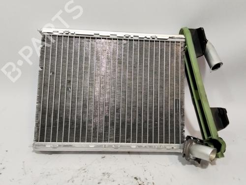 Used AC radiator RENAULT MEGANE IV Hatchback (B9A/M/N_) 1.5 Blue dCi 95 (B9A2, B9A6) (95 hp) 28438896