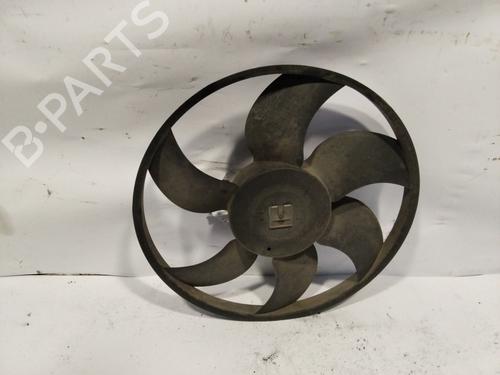 Used Radiator fan RENAULT MASTER II Van (FD) [1997-2013]  25862999