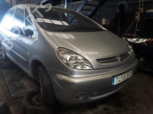 Left headlight CITROËN XSARA PICASSO (N68) 2.0 HDi | BP15514006C28