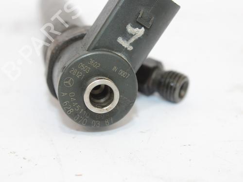 Used Injector MERCEDES-BENZ S-CLASS (W220) S 400 CDI (220.028, 220.128) (250 hp) 15135753