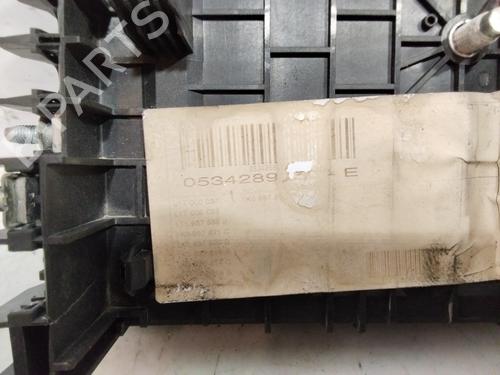Fuse box VW TOURAN (1T1, 1T2)  | BP25651767E1 