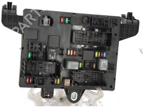 fuse-box-opel-astra-j-p10-2009-2010-2011-2012-2013-2014-2015-2016-31716347 main image