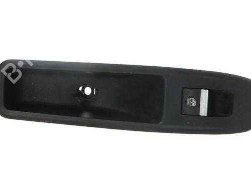 Used Right rear window switch Right rear window switch 38619589 38619589
