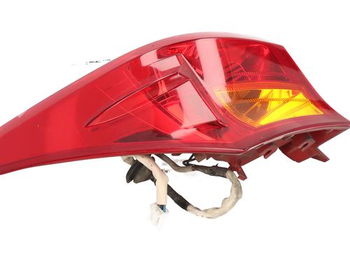 Venstre baglygte TOYOTA AURIS (_E18_) 1.8 Hybrid (ZWE186_, ZWE186R) (136 hp) 31604057