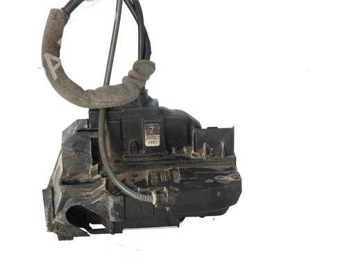 Højre fortil lås NISSAN QASHQAI I (J10, NJ10) 1.6 dCi (130 hp) 32303125