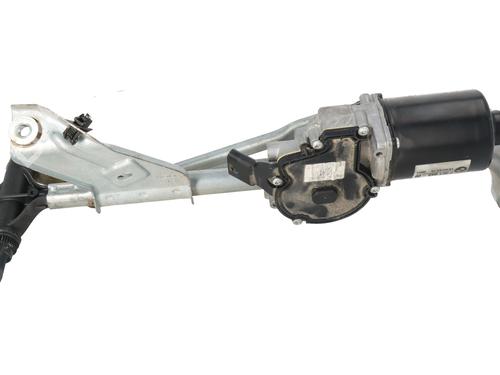 Used Front wiper motor BMW 2 Gran Tourer (F46) 220 d (190 hp) 31991800