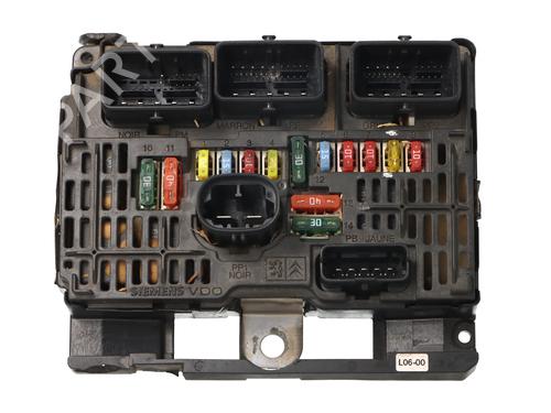 Used Fuse box CITROËN C5 II (RC_) [2004-2008]  32666512