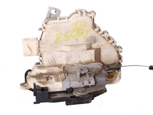 front-left-lock-seat-leon-1p1-2005-2006-2007-2008-2009-2010-2011-2012-2013-38648685 main image