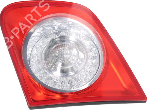 right-tailgate-light-vw-jetta-iii-1k2-2004-2005-2006-2007-2008-2009-2010-2011-2012-2013-36670326 main image