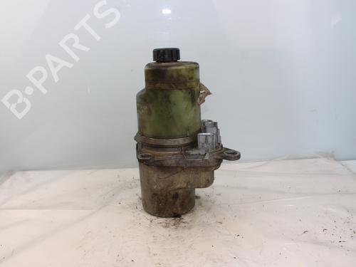 Used Steering pump FORD FOCUS II (DA_, HCP, DP) [2004-2013]  18551602