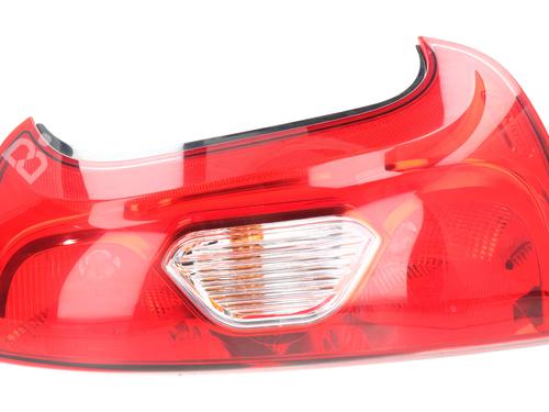 Højre baglygte FIAT PANDA (169_) 1.2 (169AXF2A, 169AXF1A) (69 hp) 30810754
