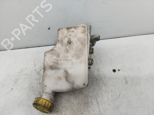 Used Brake master cylinder CITROËN C3 II (SC_) 1.4 HDi 70 (SC8HZC, SC8HR0, SC8HP4) (68 hp) 18488176