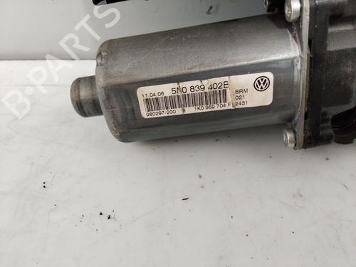 Rudehejsemotor bagstkærm højre VW GOLF PLUS V (5M1, 521)  | BP19422592E22 