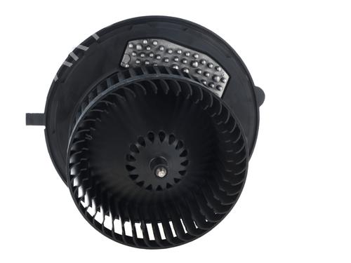 Used Heater blower motor AUDI Q2 (GAB, GAG) 35 TDI quattro (150 hp) 30808493