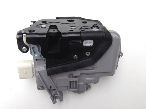 Used Front left lock AUDI A4 B8 (8K2) [2007-2017]  23566716